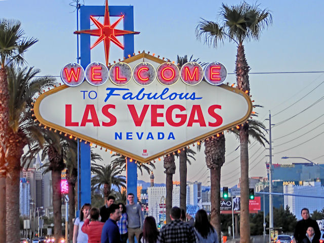 Welcome to Fabulous Las Vegas サイン