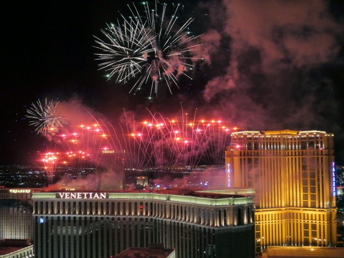 2020年の新年を祝う花火大会