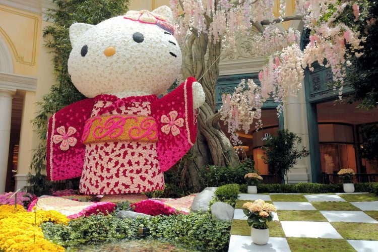 ベラージオホテルの室内植物園に登場したハローキティ。(2020年6月13日に撮影)