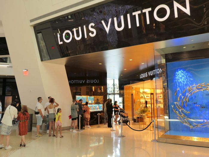 LOUIS VUITTON