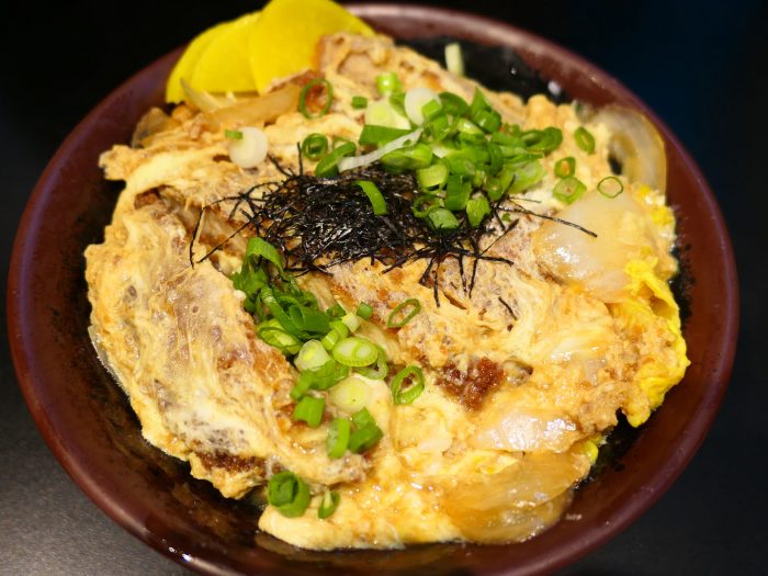 カツ丼。