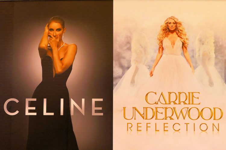 Resorts World Hotel 内に掲示されているコンサート広告。