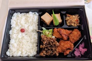 帰国後の3日間隔離の期間中に出される食事。