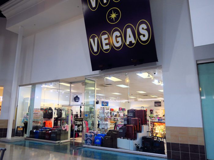 VIVA Vegas Gift and Souvenirs： まだ何も決まっていないとのこと。