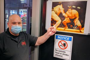 ラーメン店のオーナーは元力士の牧山さん。