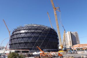 地球型多目的ホール「MSG Sphere」。MSG は味の素のこと?