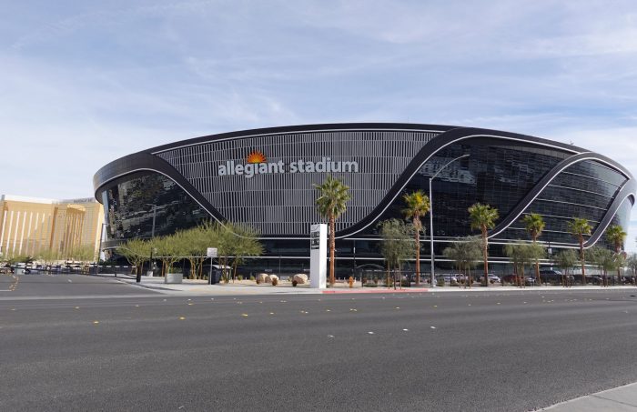 Las Vegas Raiders の本拠地「Allegiant Stadium」。