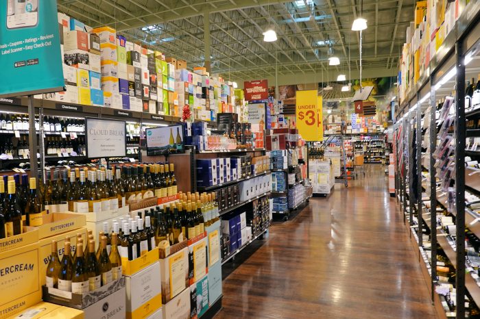 巨大リカーストア「Total Wine & More」の売り場のごく一部。