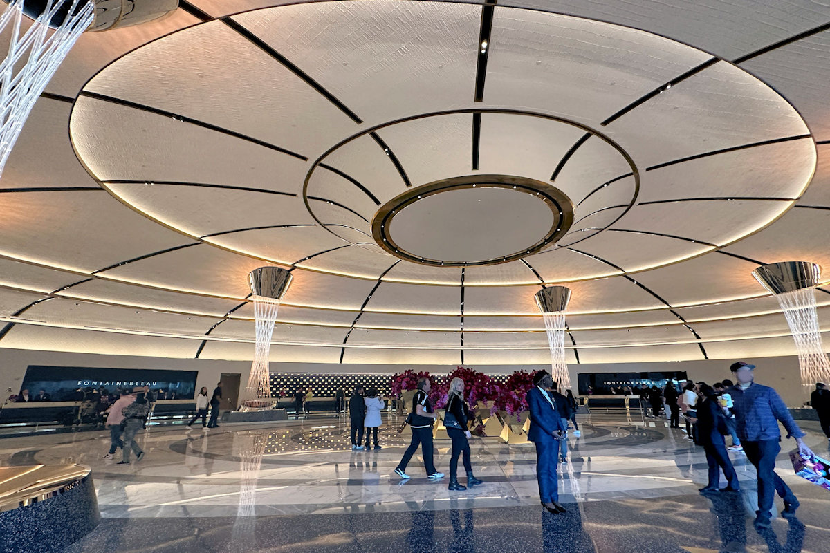 ついに開業! ベガスで1番高い超高層カジノホテルを写真で徹底解説 ラスベガス大全 世界最大級のラスベガス観光情報サイト