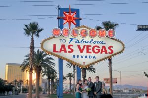 アメリカ合衆国の国家歴史登録財(National Register of Historic Places)にも指定されている世界的に有名な名物看板。